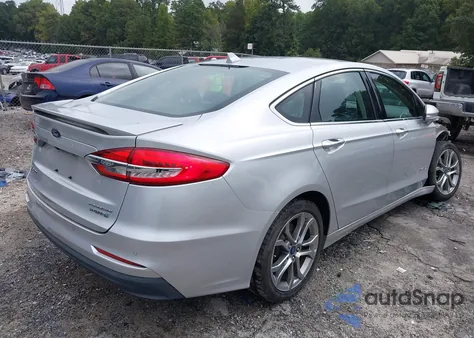 2019 Ford Fusion Hybrid Titanium from USA, damaged, VIN 3FA6P0RUXKR119100